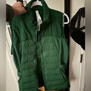Like new lululemon vest. Beautiful size 14